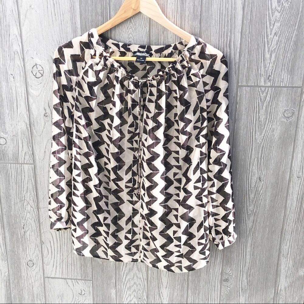 Lucky Brand• Geometric Peasant Blouse
